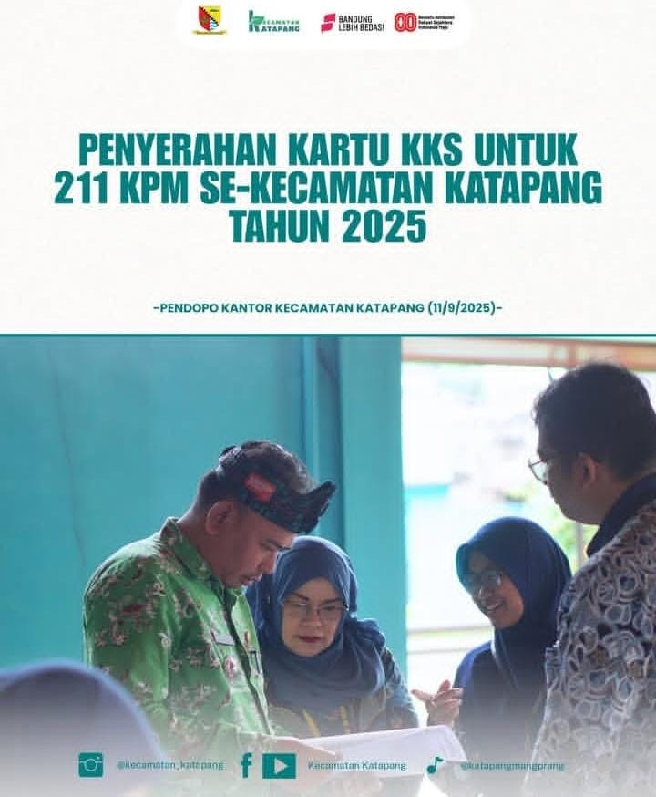 penyerahan-kartu-keluarga-sejahtera-kks-sebanyak-211-keluarga-penerima-manfaat-kpm